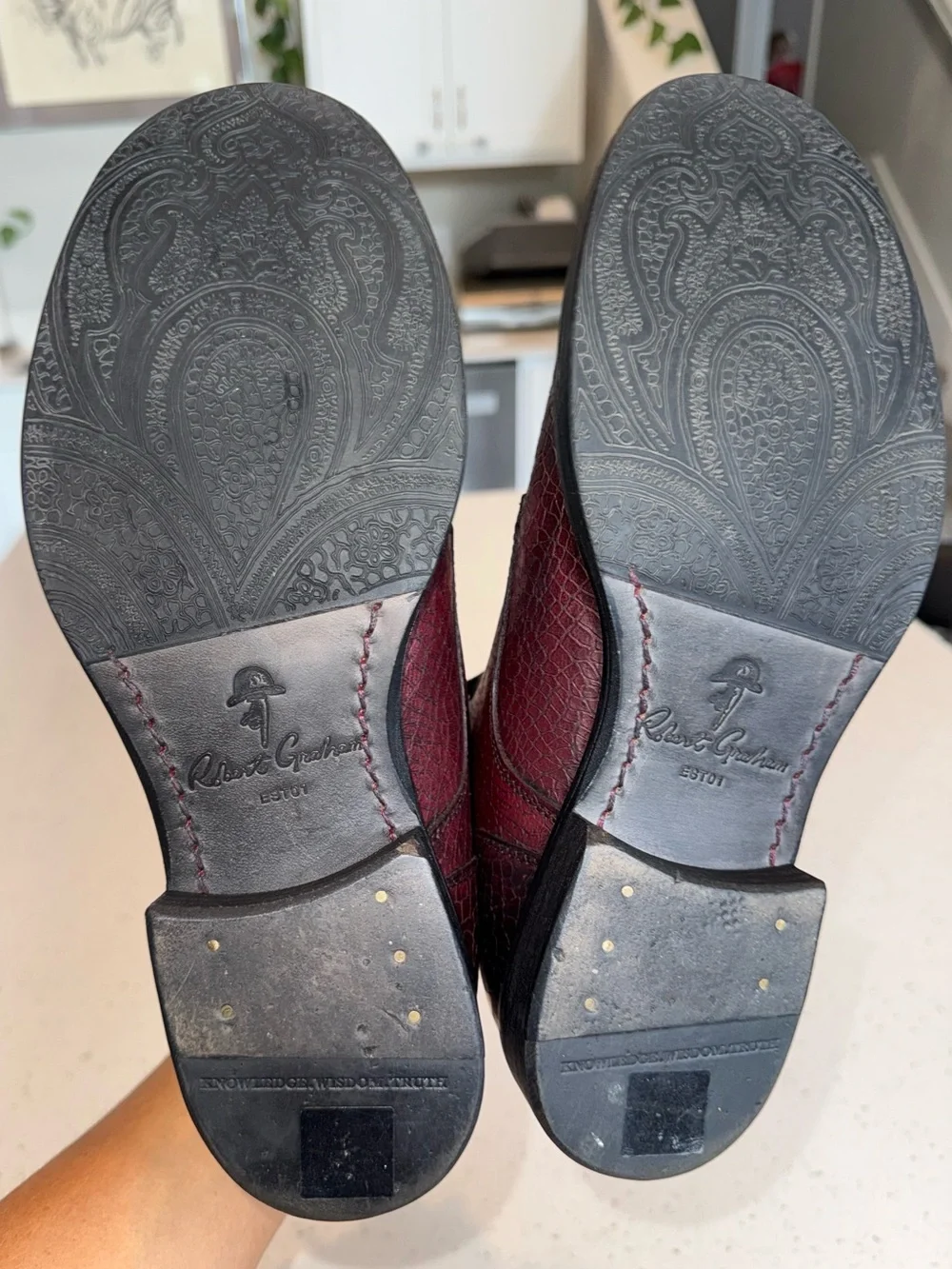 Robert Graham Men's Burgundy Textured Chukka Boots